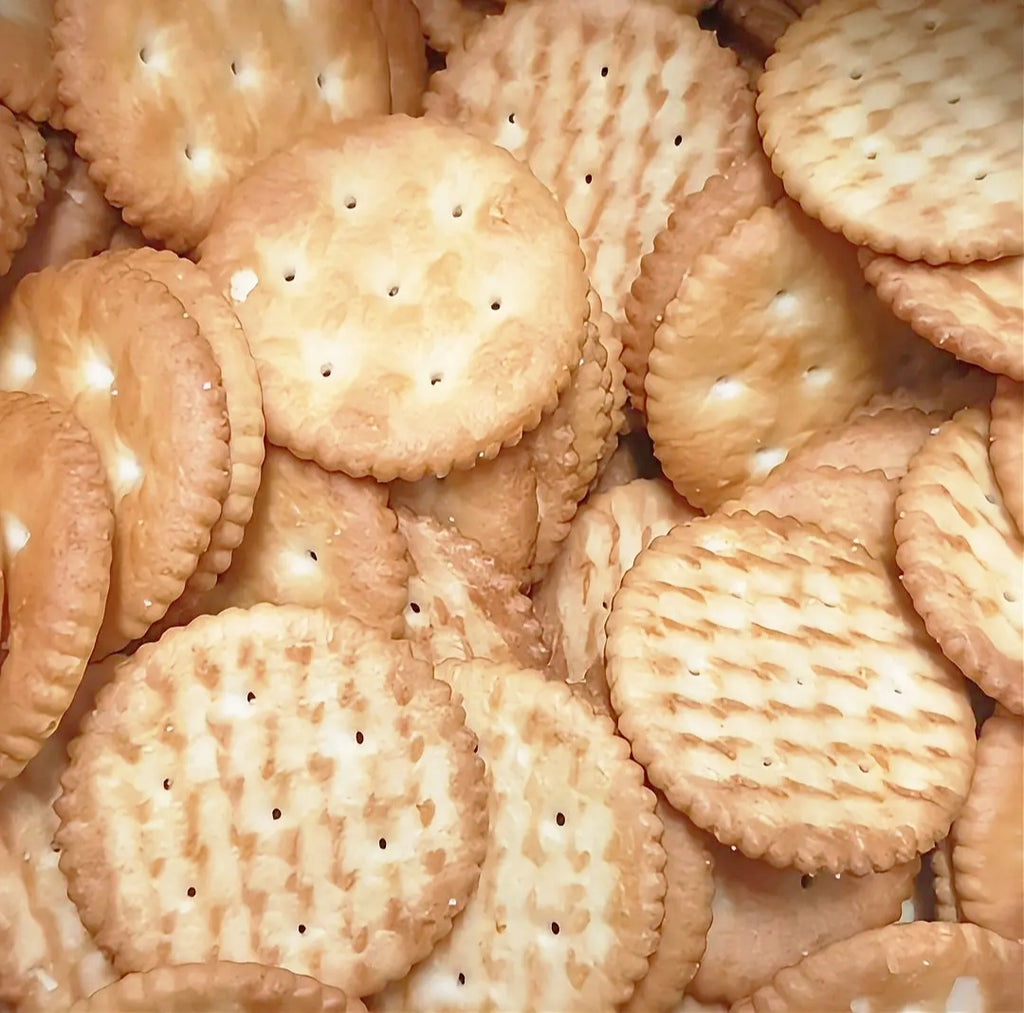 BISCUITS -  CHEESE CRACKERS