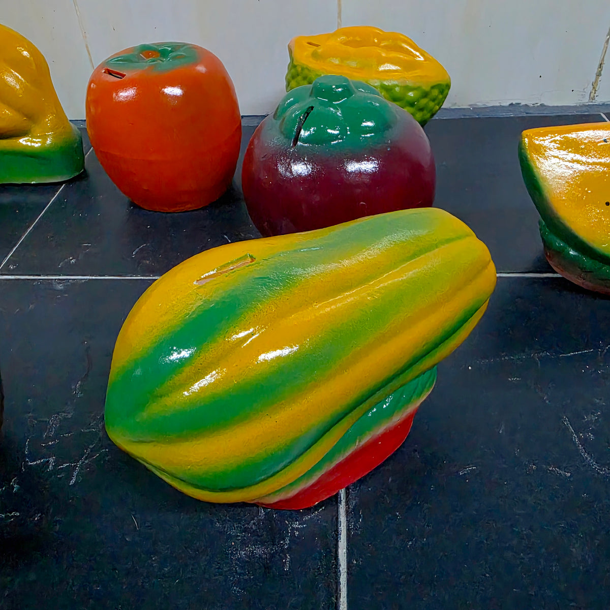 TABUNG DUIT BUAH ZAMAN KANAK-KANAK