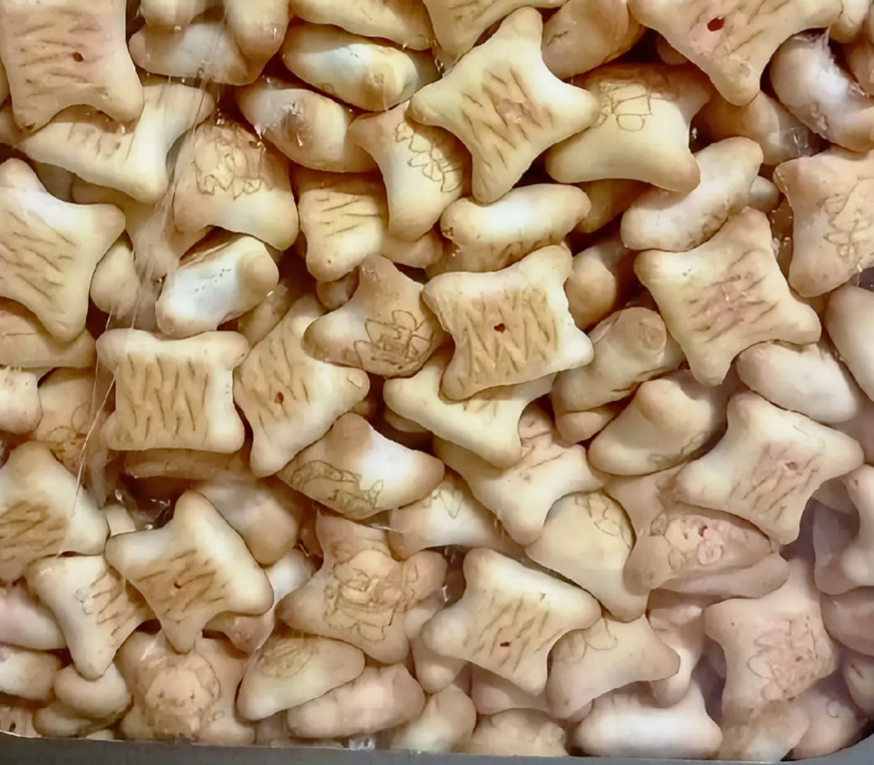 BISCUITS - CHOCO/STRAWBERRY BEAR